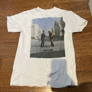 Brandy Melville pink Floyd wish you were here vintage album cover t shirt